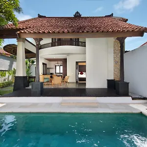 the-club-villas.hotelsseminyak.net/