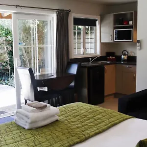 cranford-cottages-and-motel.top-hotels-christchurch.com/